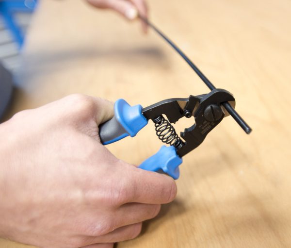 Unior Kabeltang til yderkabel 584/4BI - 628147